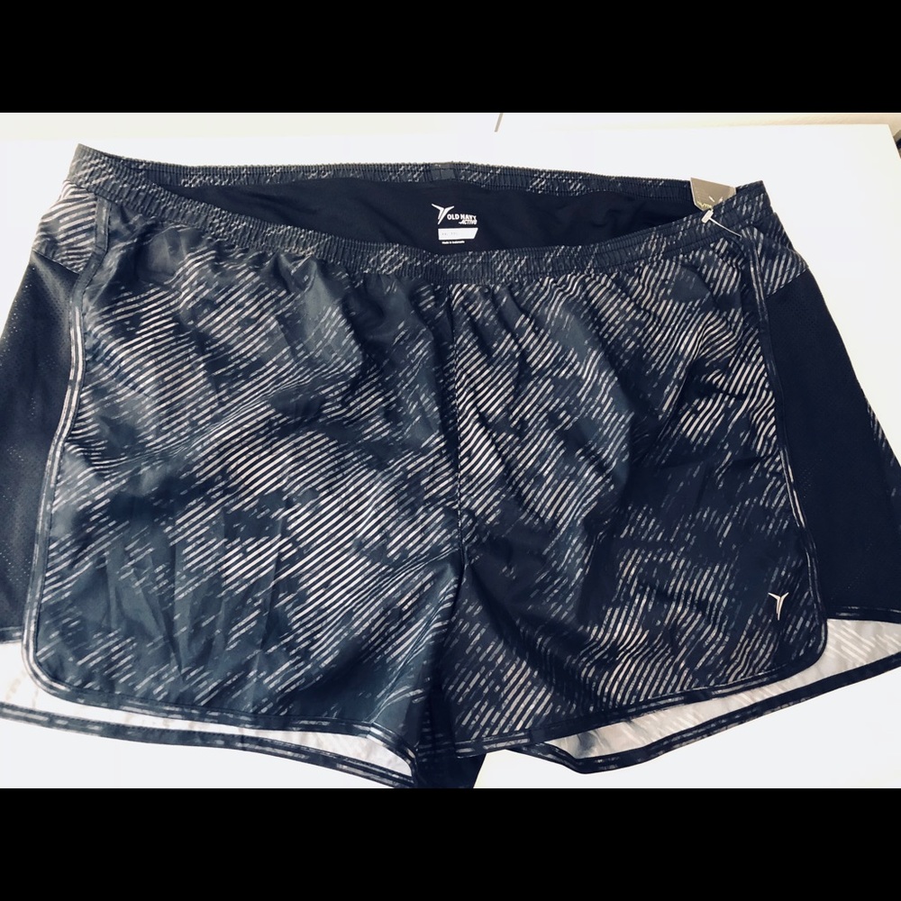 NWT Old Navy running shorts. Size XXL.